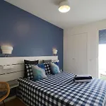 Stylish 2Br Apt W- Pool & Gym, Steps To Ria Formosa 아파트