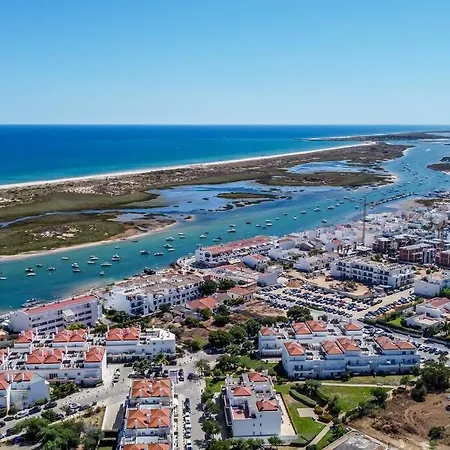 Stylish 2br W- Pool & Gym, Steps To Ria Formosa Apartment *